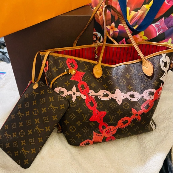 🌹Louis Vuitton  Bay Brown
Pink Rose Ballerine Chain Tote Bag Purse✨(LE Rare) - Picture 7 of 17